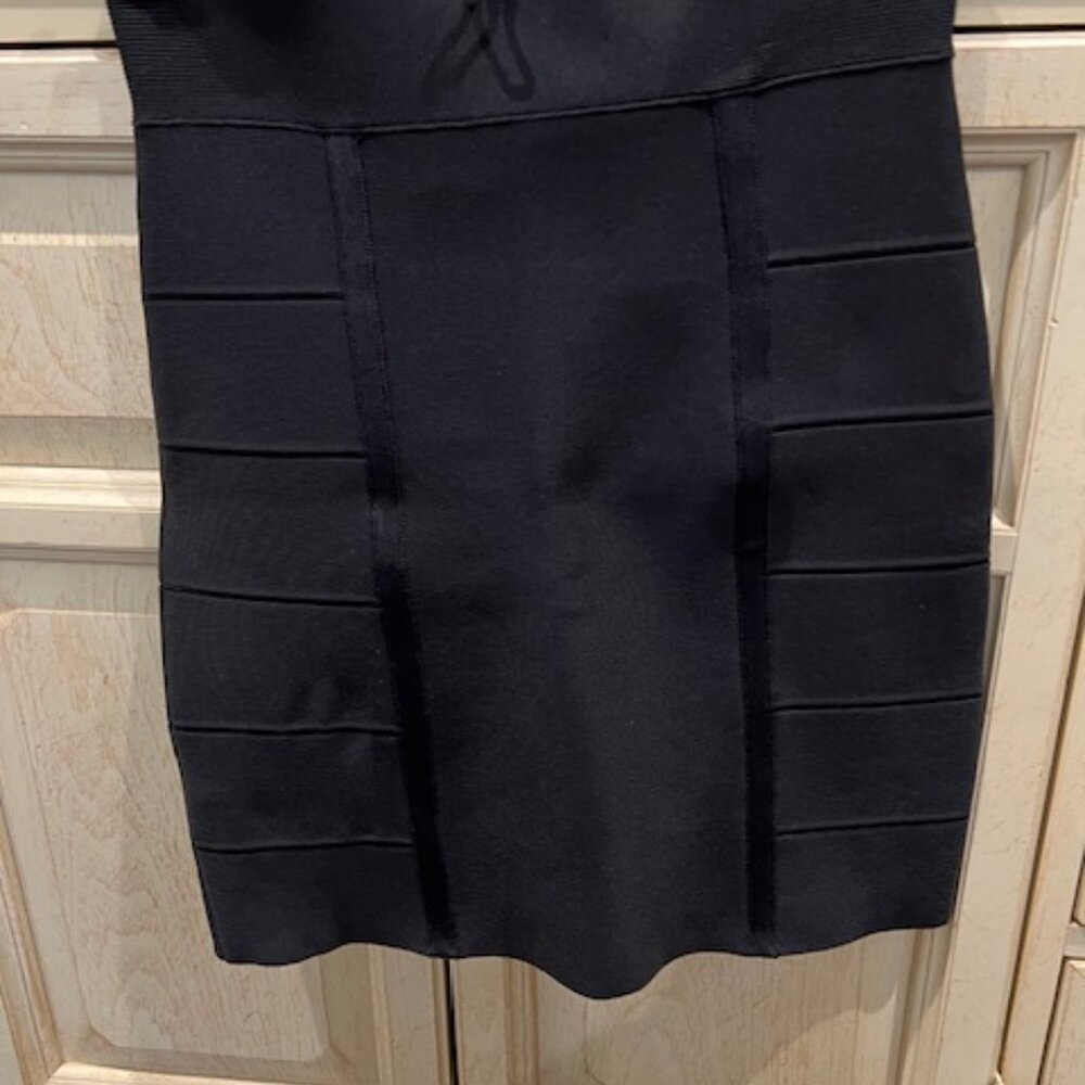 BCBG MAX AZRIA Simone Black Power Bodycon Bandage